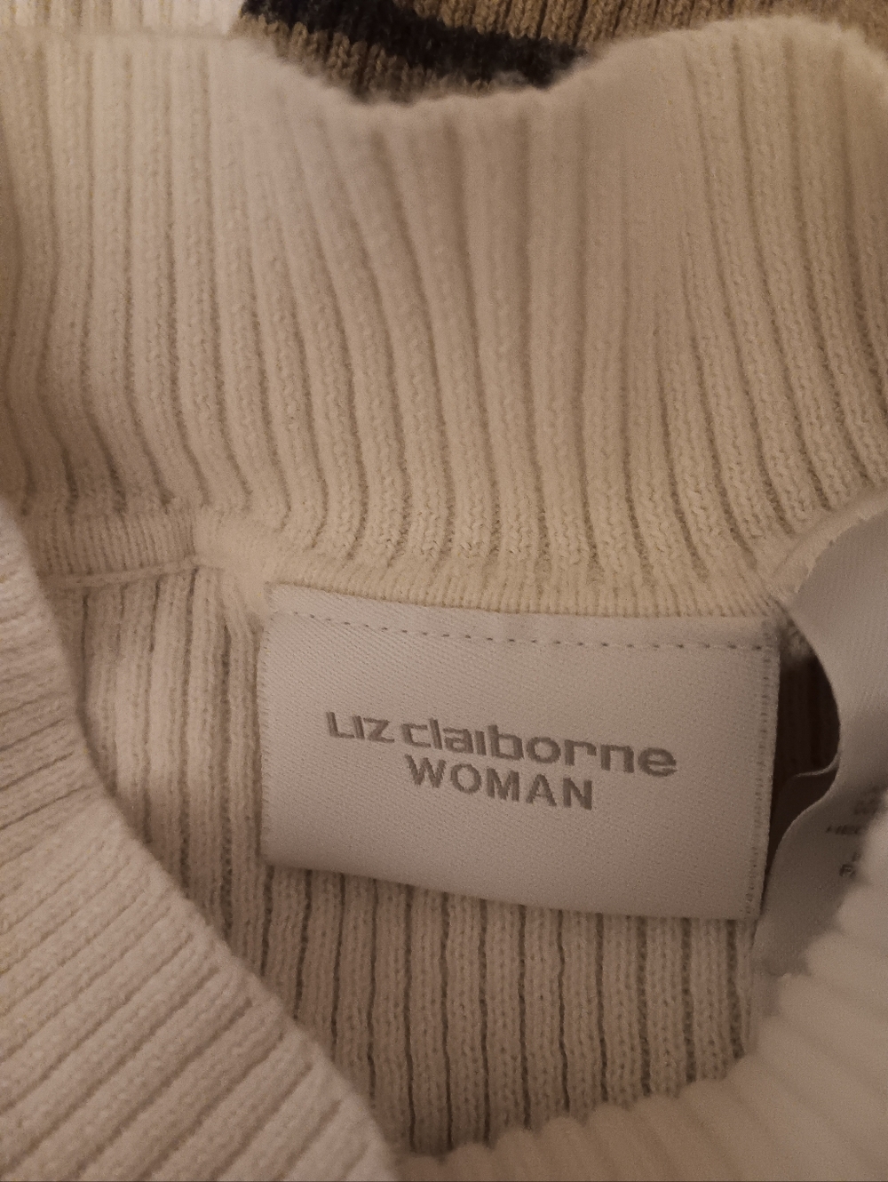 Liz Claiborne Cream Ribbed Turtleneck Sweater